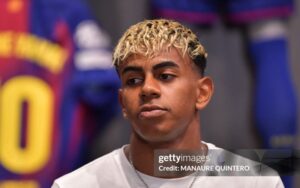 Học viện bóng đá là gì?