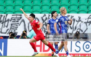 U22 Việt Nam bay trên đôi vai Đình Bắc