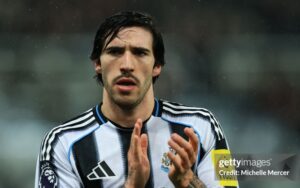 Chuyện gì đang xảy ra với Newcastle?